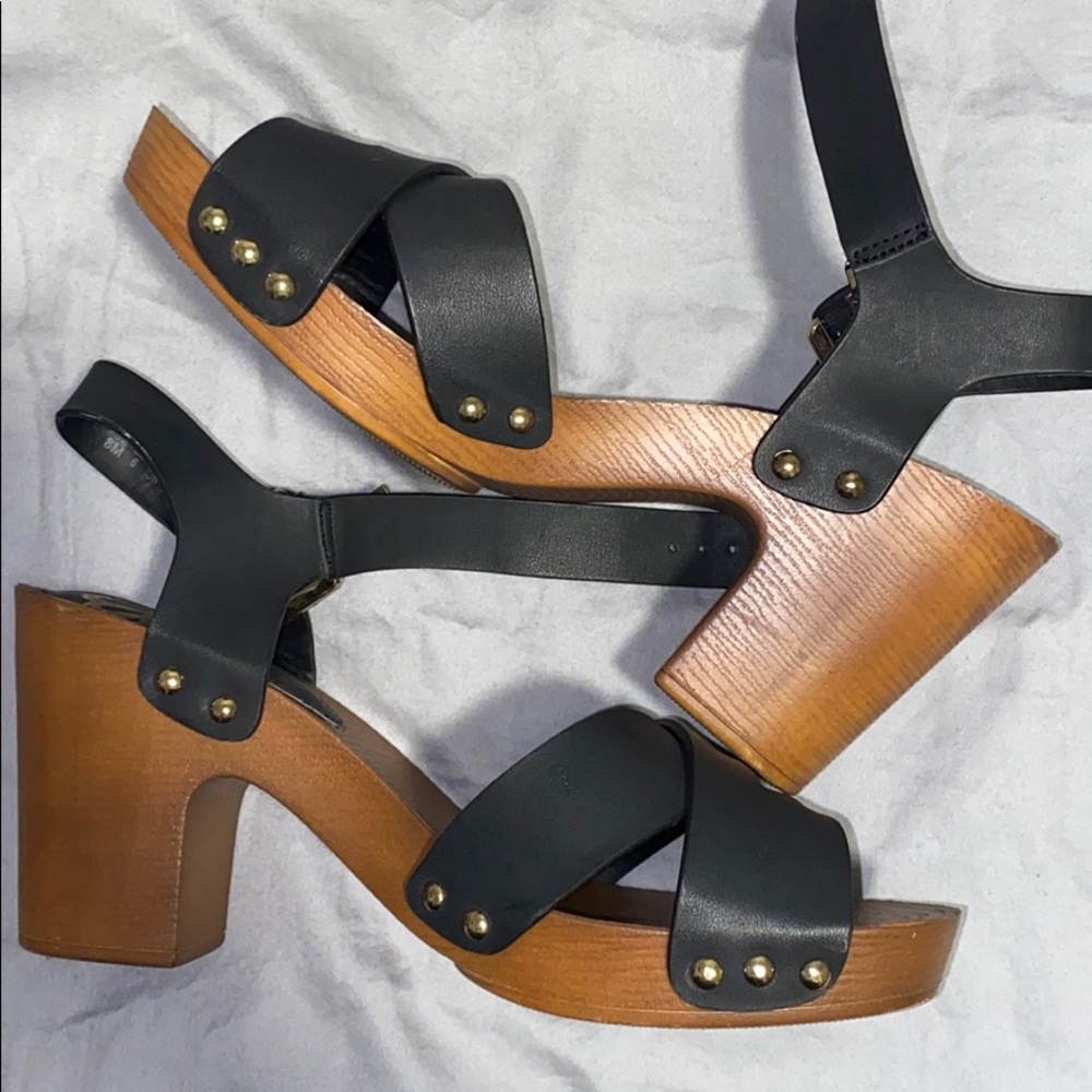 Wood block heel